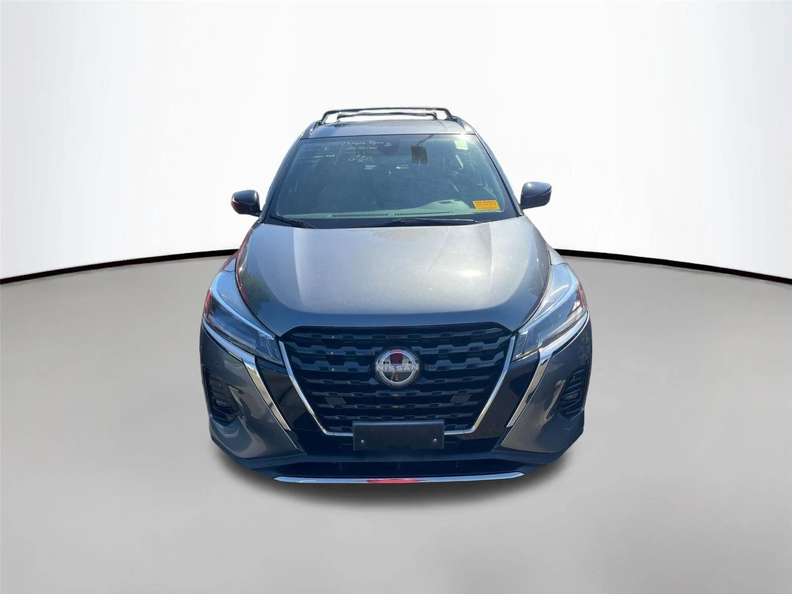 Used 2024 Gun Metallic Nissan SR image 3