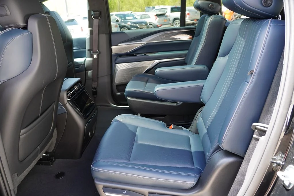 Used 2025 Black Raven Cadillac Luxury 2 image 17