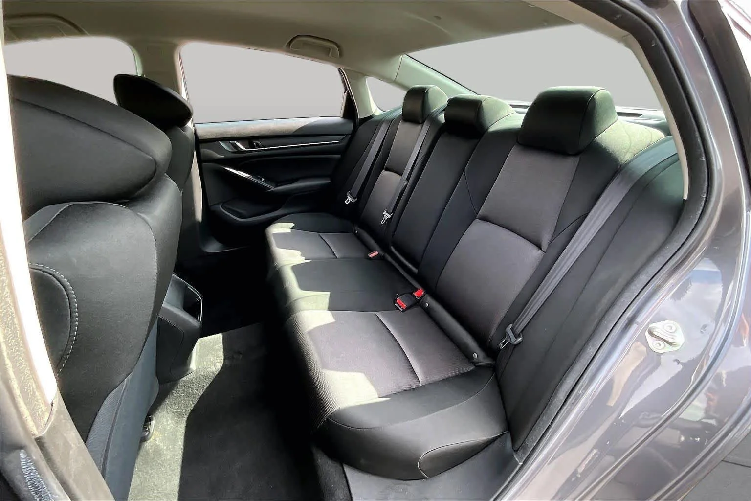 Used 2019 Modern Steel Metallic Honda LX 1.5T image 19