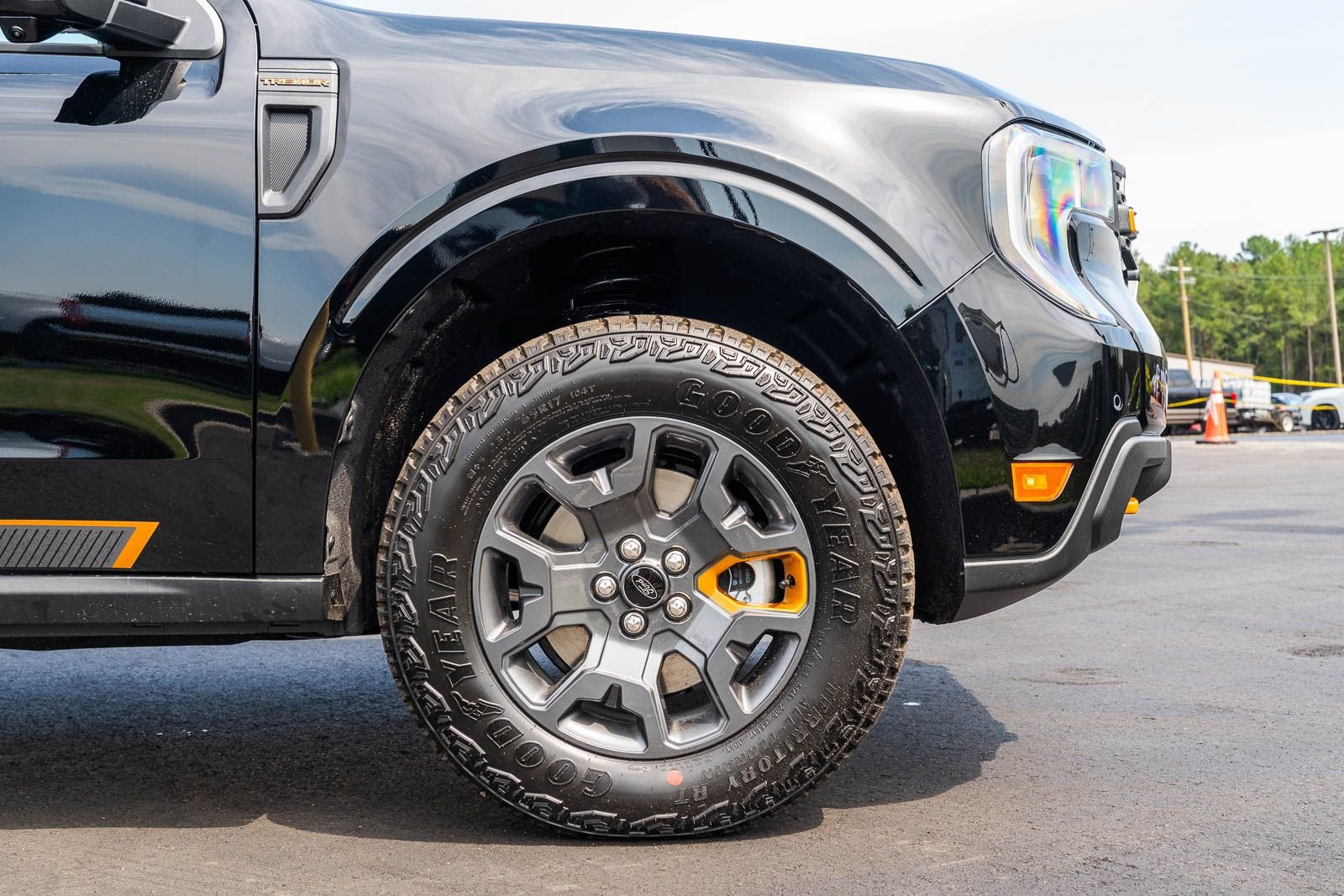 New 2026 Shadow Black Ford Tremor® image 5