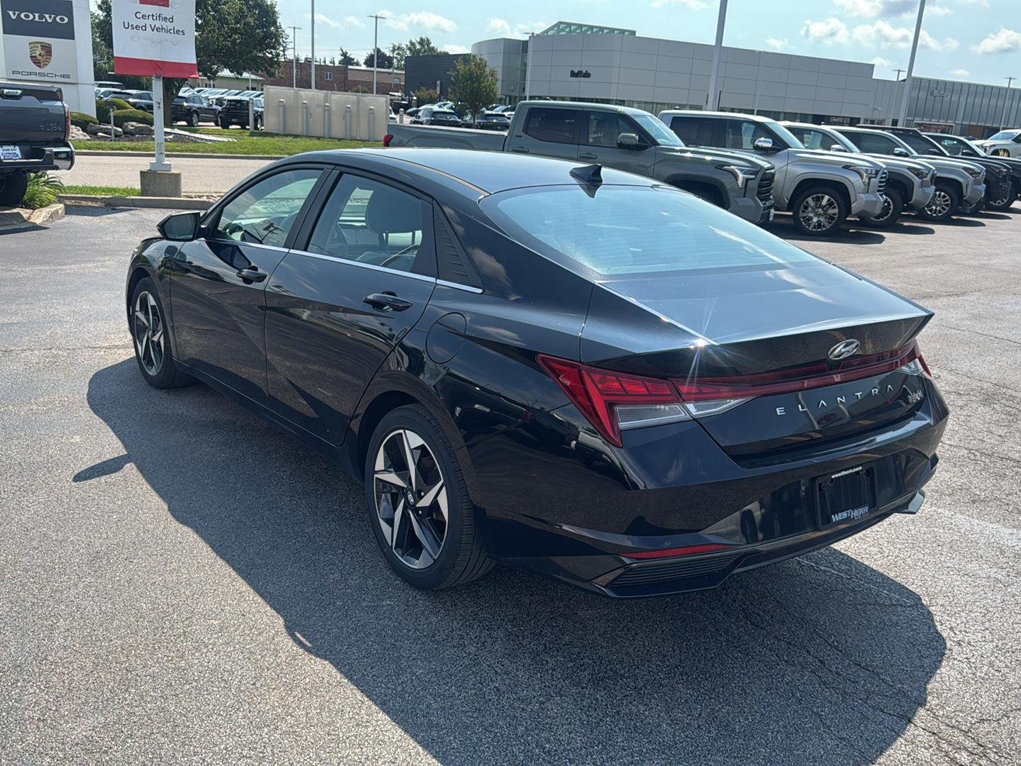 Used 2023 Onyx Black Hyundai Limited image 4