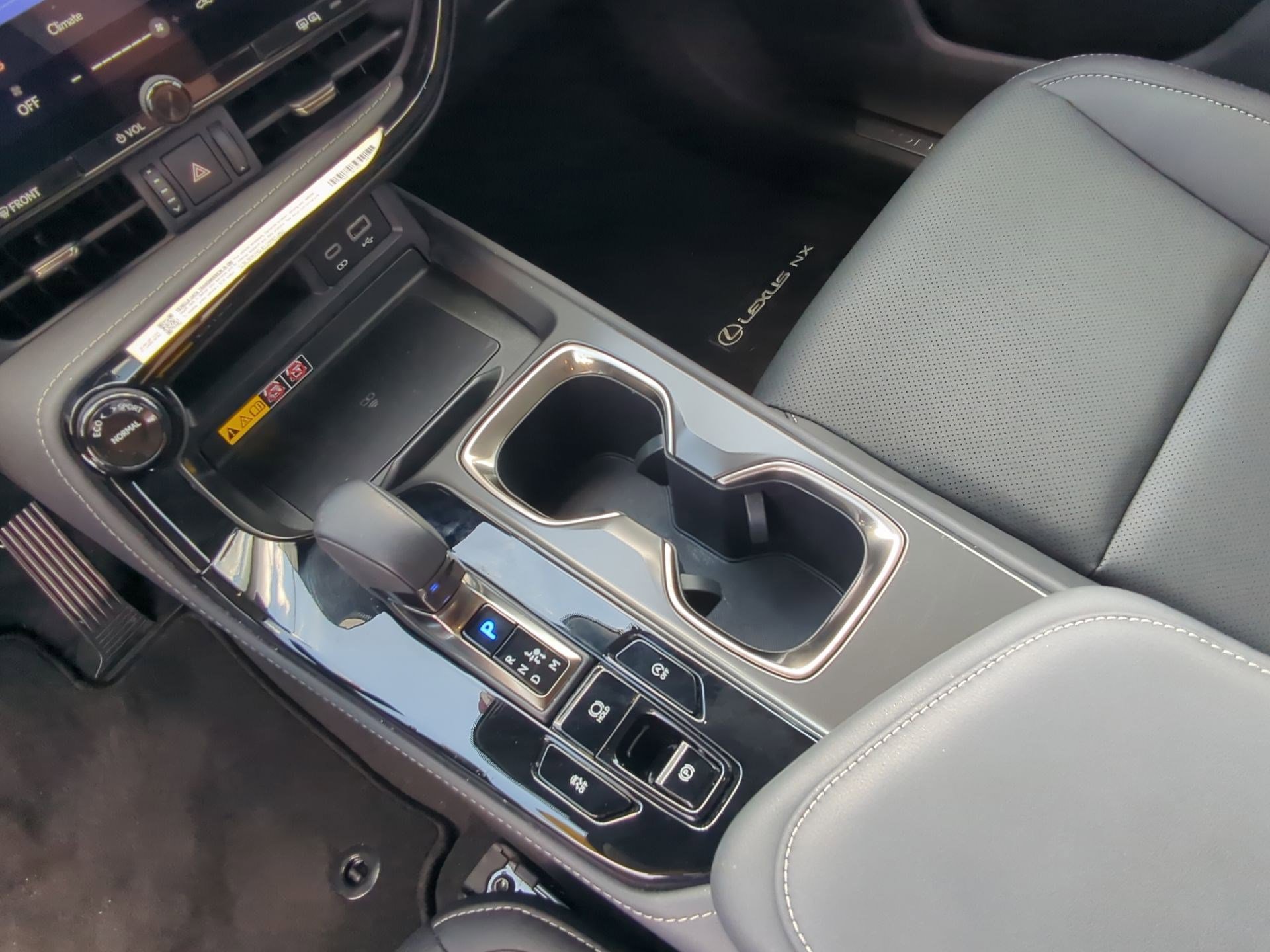 Used 2025 Grecian Water Lexus NX 250 image 18