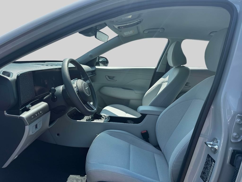 Used 2025 Gray Hyundai SE image 17