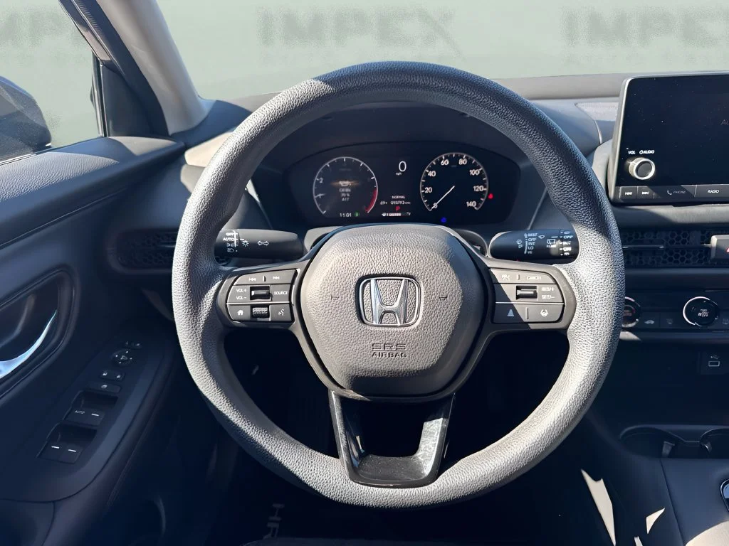 Used 2025  Honda LX image 13