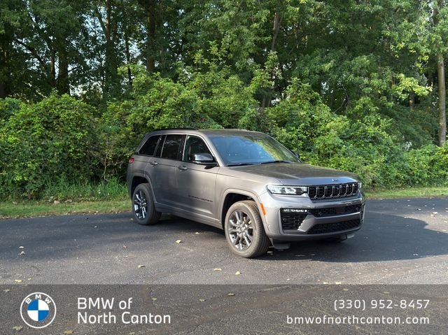 Used 2026 Gray Metallic Jeep Limited Reserve image 4