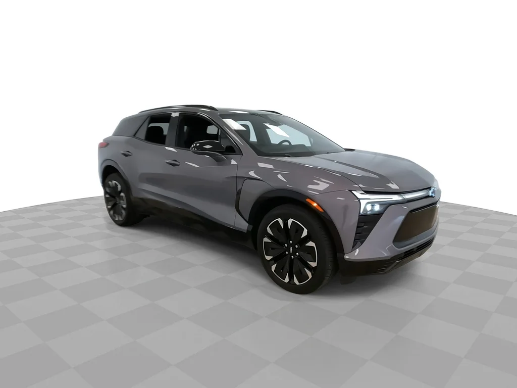 Certified Used 2024 GRAY Chevrolet RS image 3