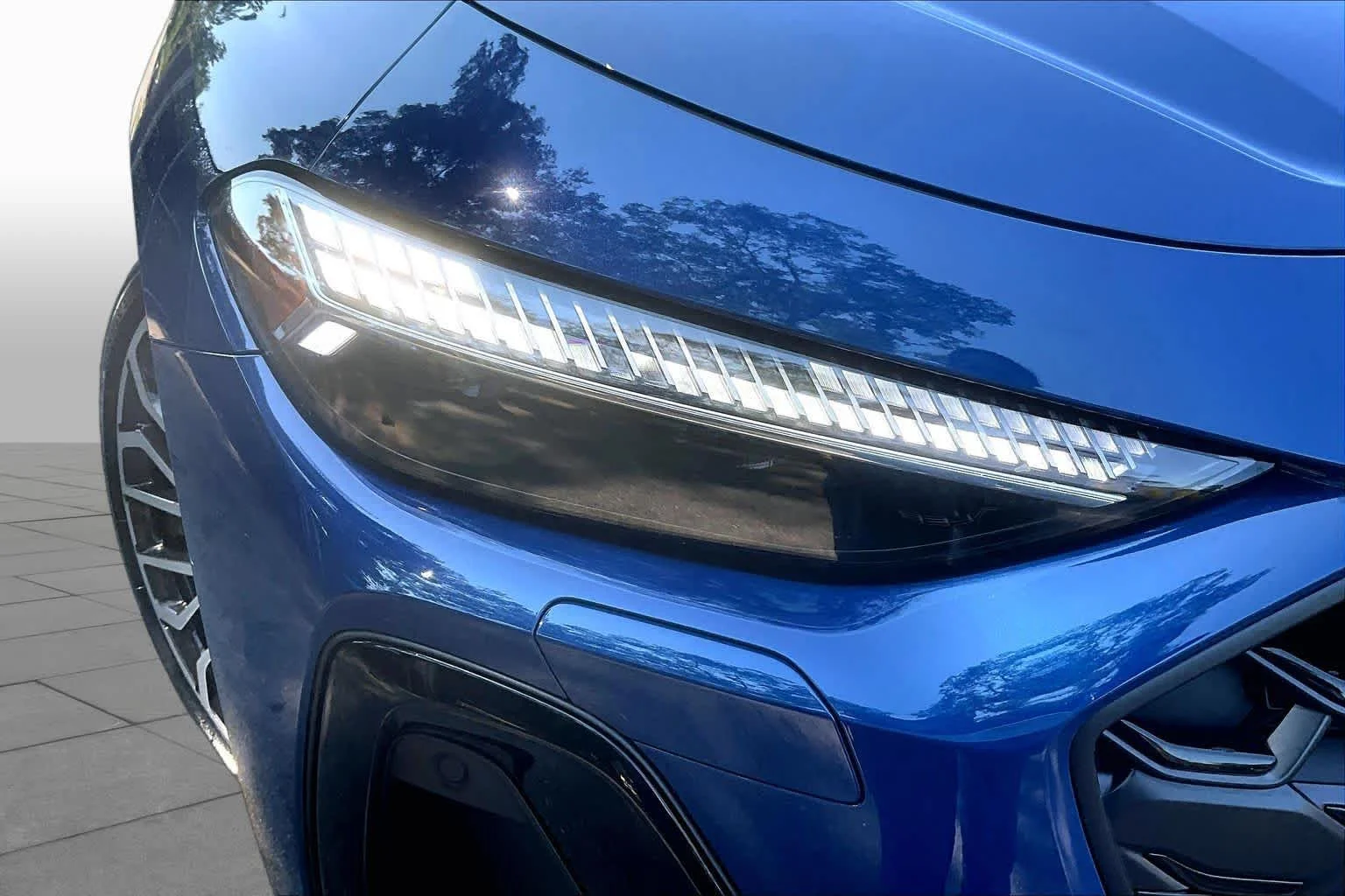 New 2026 Ascari Blue met Audi Premium Plus image 13