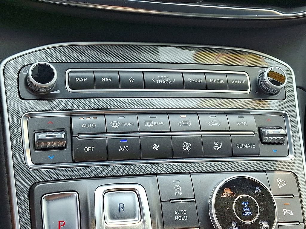 Used 2023 Silver Hyundai Calligraphy image 17