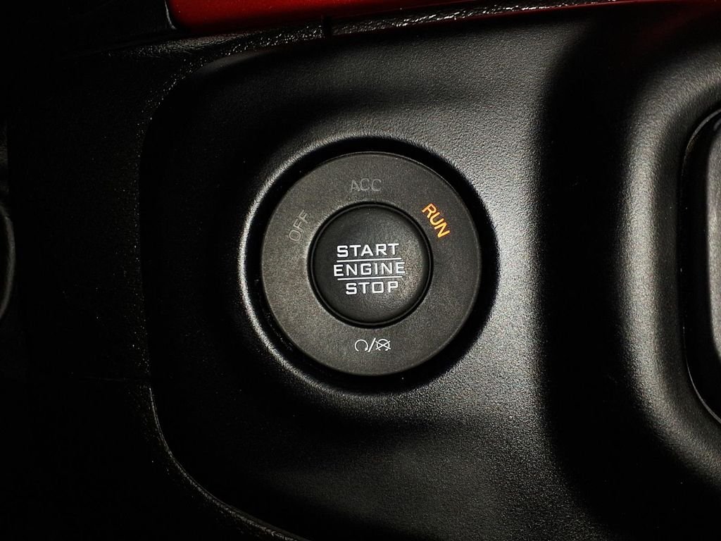 Used 2023 Gray Jeep Rubicon image 17
