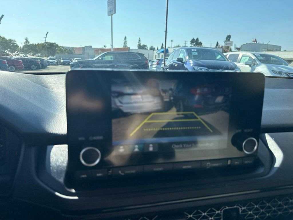 Used 2024  Honda LX image 19