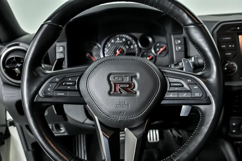 2019 Nissan GT-R Premium - Photo 25