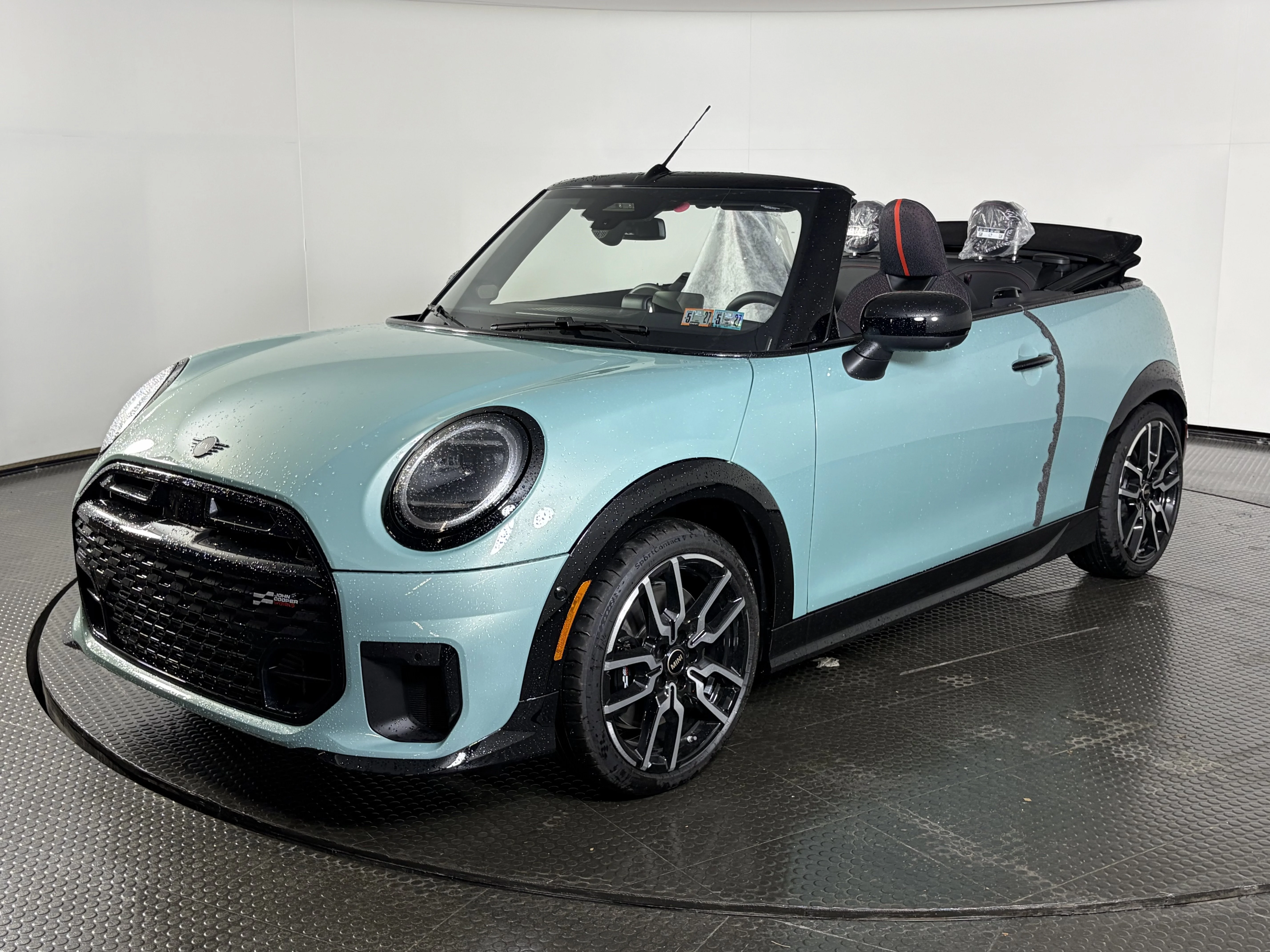 2026 MINI Convertible Cooper S's photo