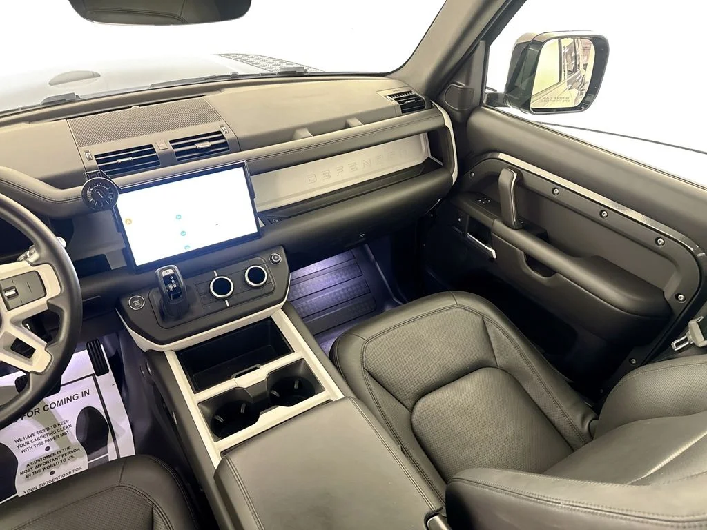 Used 2025 Gray Land Rover X-Dynamic SE image 24