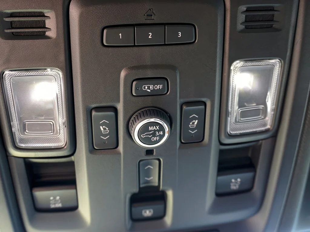2024 Chevrolet Suburban High Country - Photo 17