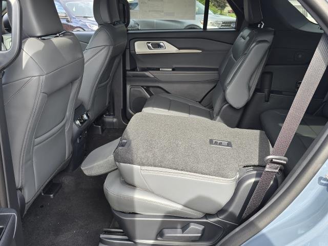 New 2027 Vapor Blue Metallic Ford Active image 22