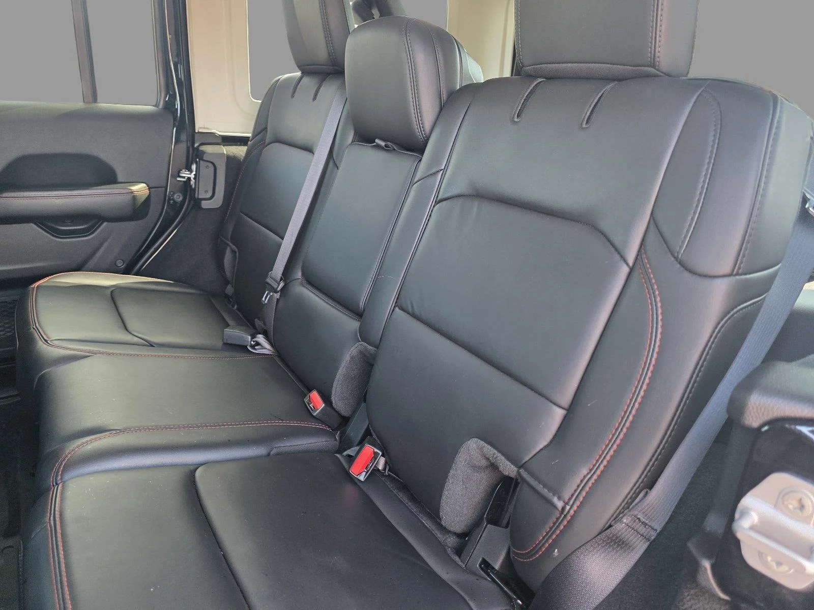 Used 2026 Black Clearcoat Jeep Rubicon image 29