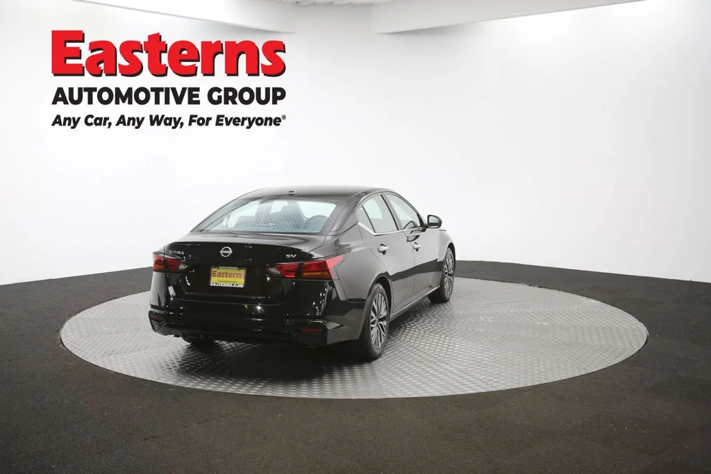 Used 2024 Black Nissan 2.5 SV image 37