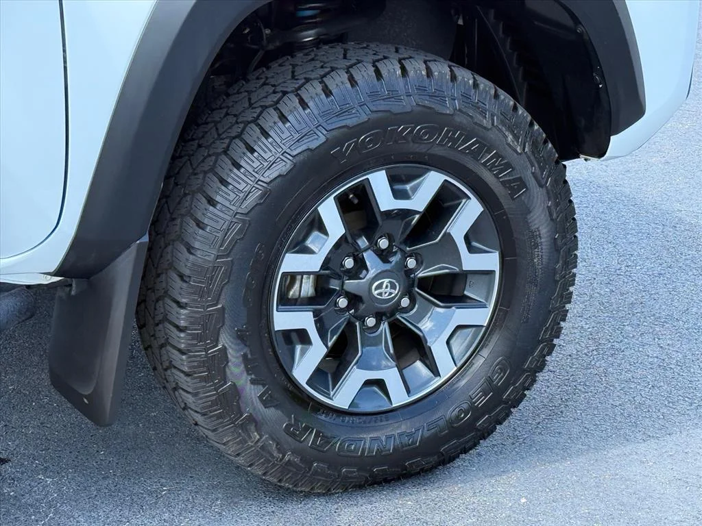 Certified Used 2023 Ice Toyota TRD Off-Road V6 image 9