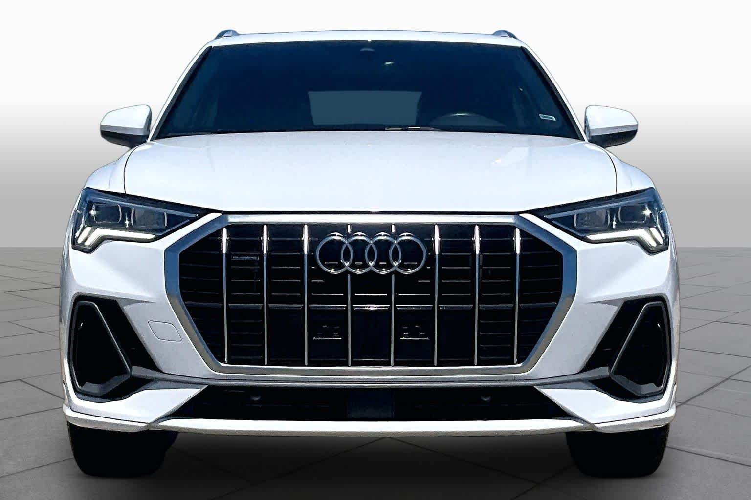 Used 2025 Arkona White Audi S line Premium image 4