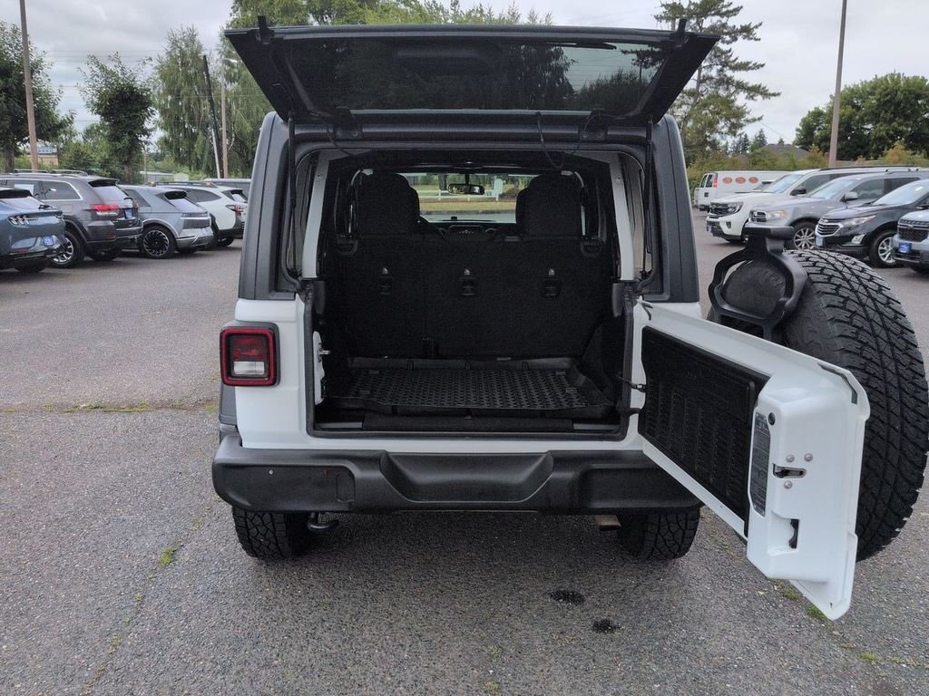 Used 2018 Bright White Clearcoat Jeep Unlimited Sport image 23
