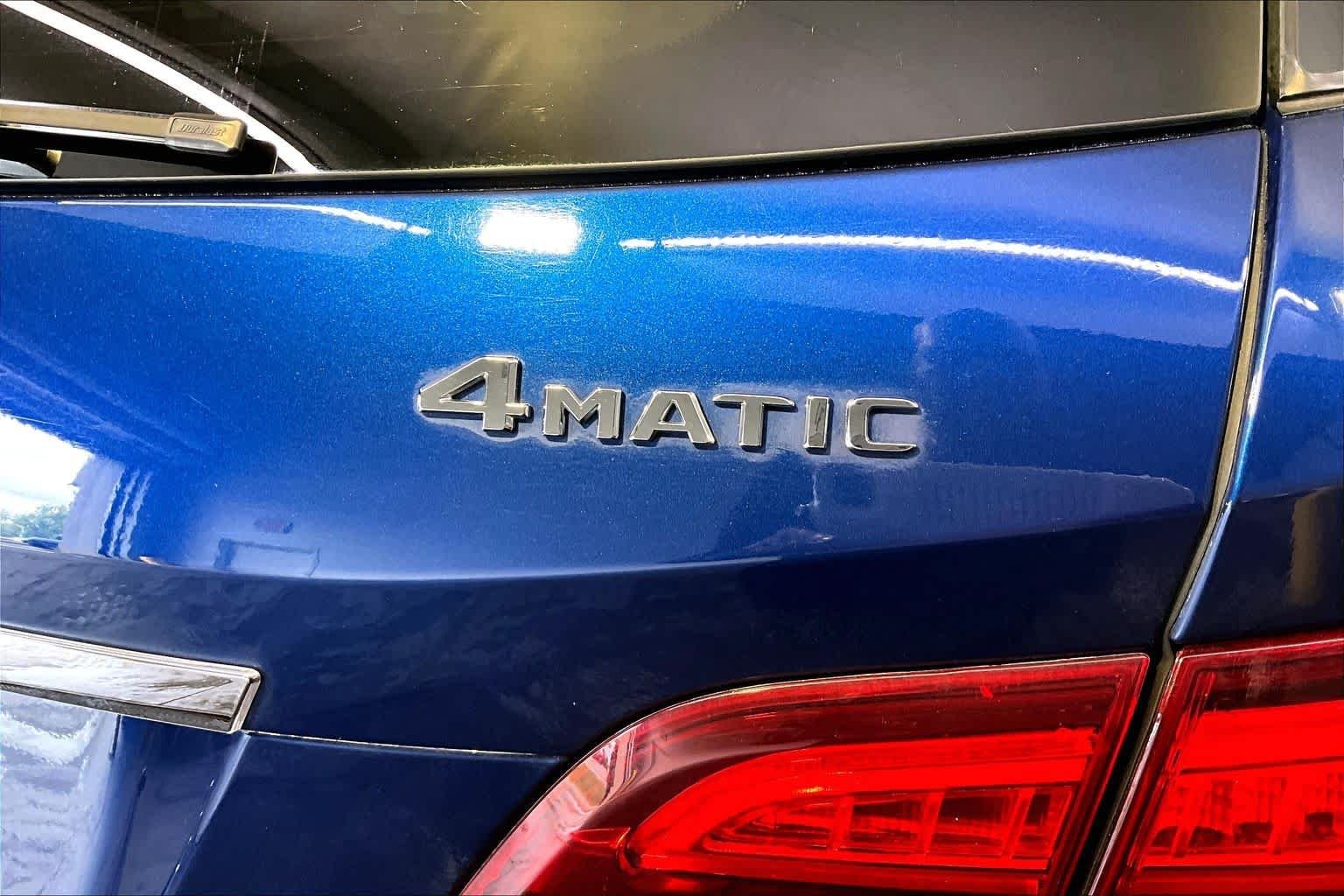 Used 2018 Brilliant Blue Metallic Mercedes-Benz GLE 350 image 10