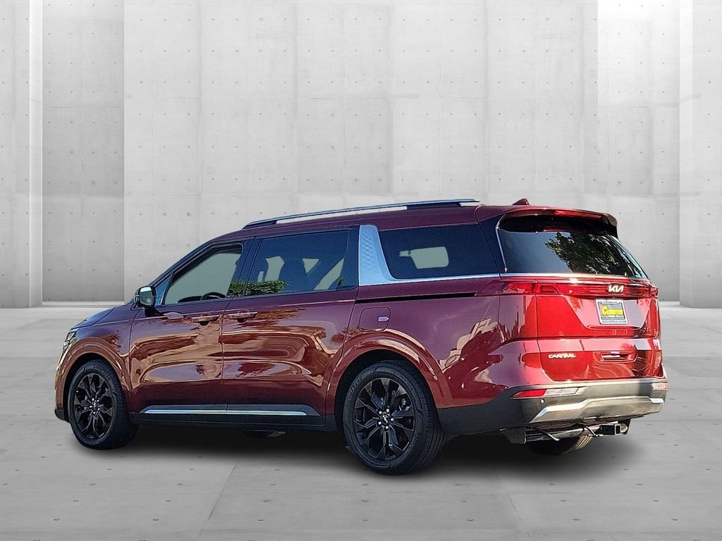 2024 Kia Carnival SX photo 2