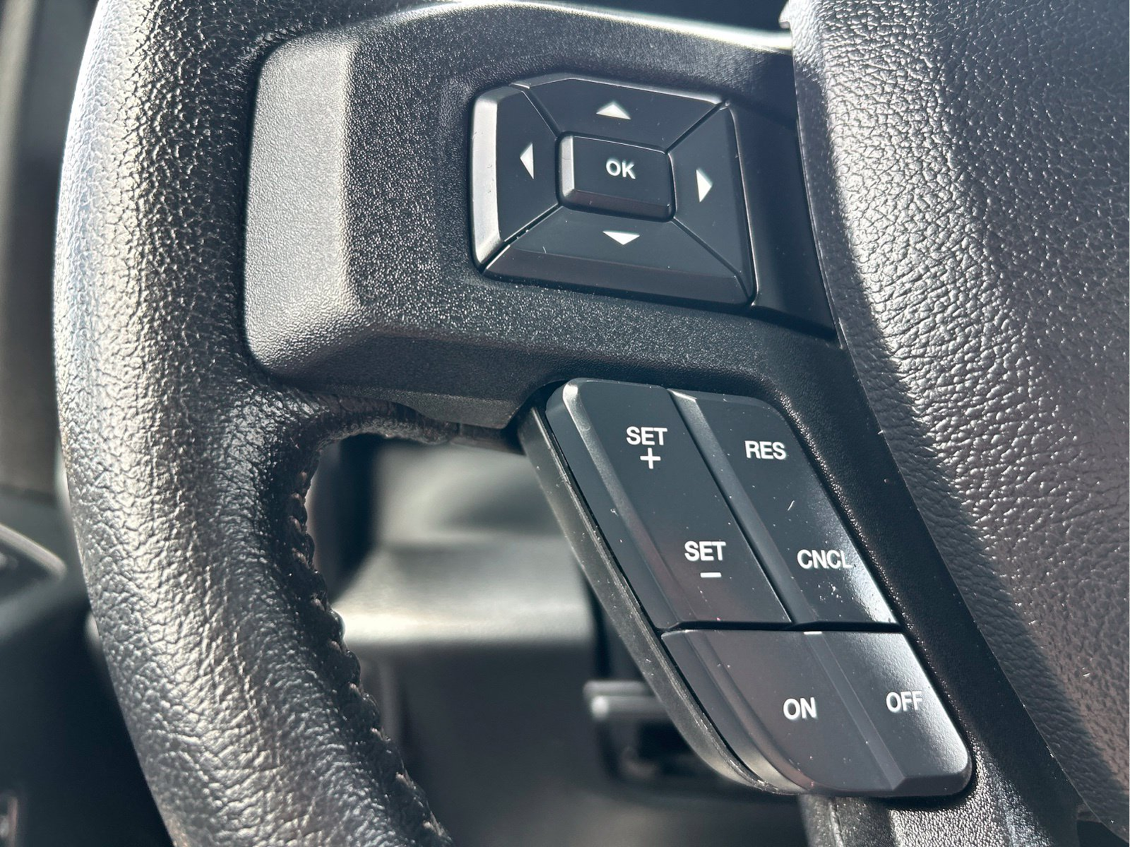 Used 2015 Red Ford XLT image 14