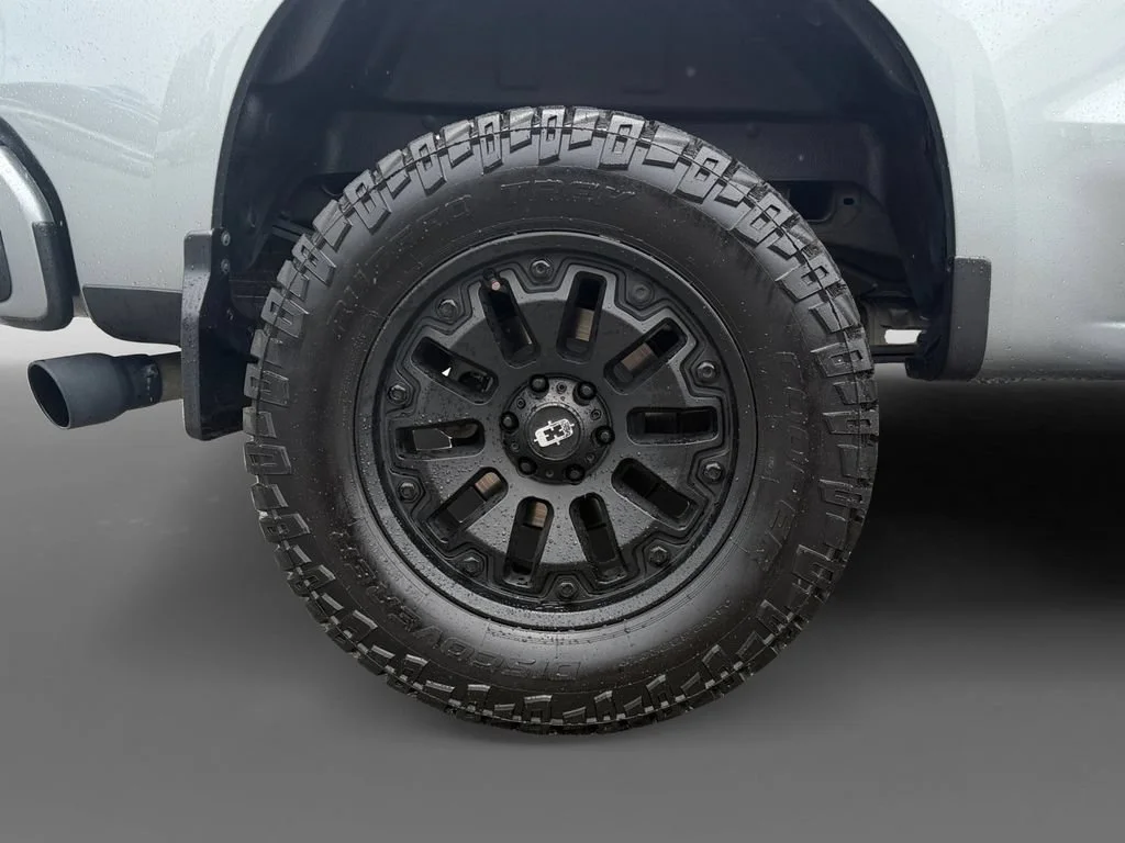Used 2023 Sterling Gray Metallic Chevrolet Custom image 10