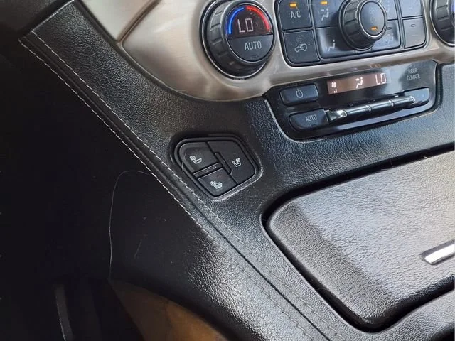 Used 2018 QUICKSILVER METALLIC GMC Denali image 8