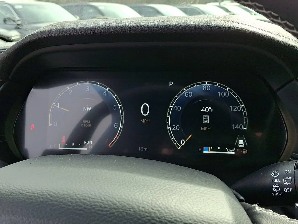 New 2026 Silver Zynith Jeep Laredo Altitude image 18