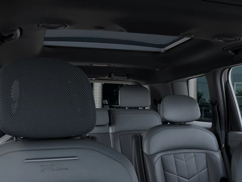 New 2027 Glacial White Pearl Kia X-LINE SX image 29