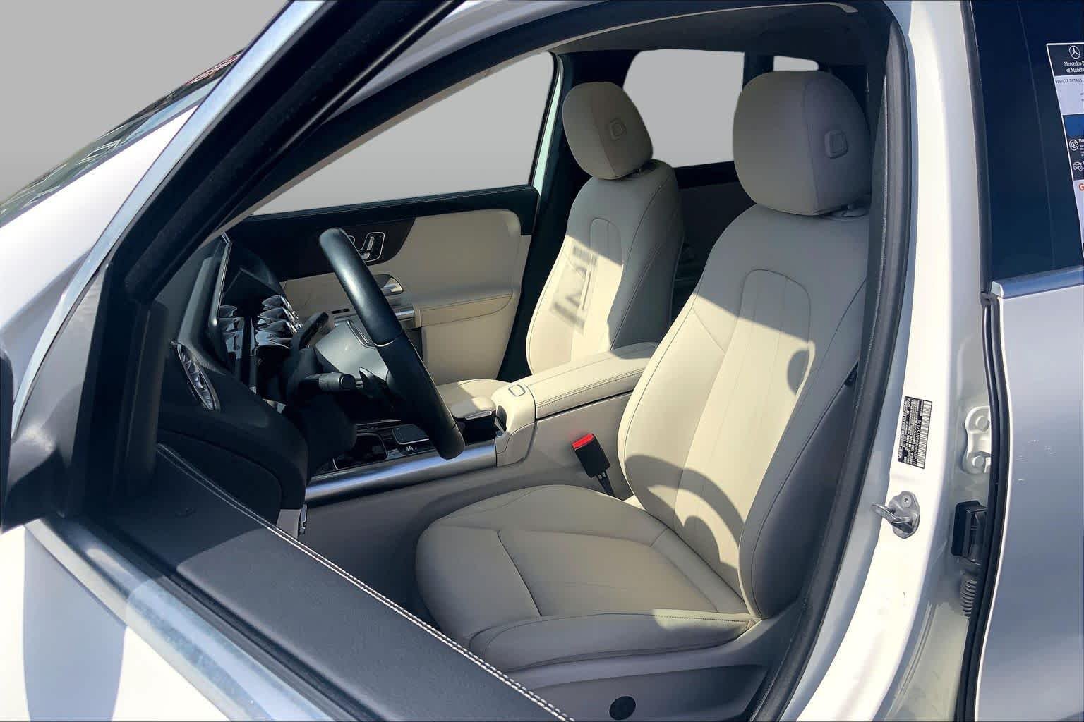 Used 2021 Polar White Mercedes-Benz GLA 250 image 9