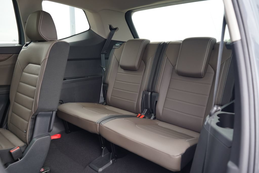 New 2026 Pure Gray Volkswagen SEL image 8