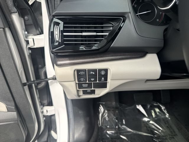 Used 2025  Acura Advance Package image 26