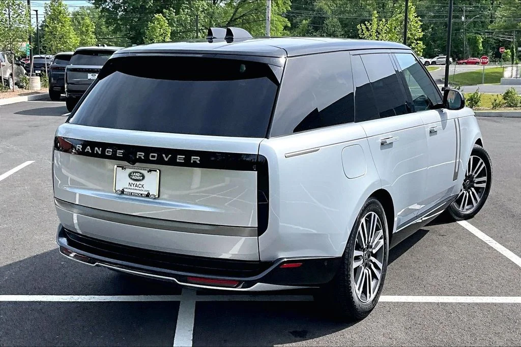 Certified Used 2023 Gray Land Rover SE image 2