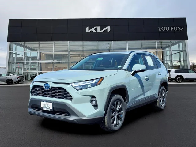 2022 Toyota RAV4 Hybrid XLE Premium