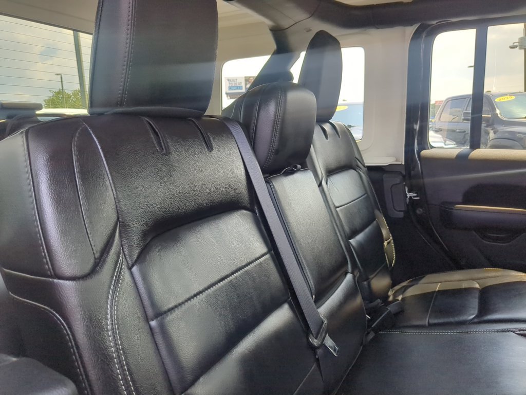 Used 2022 Black Clearcoat Jeep Unlimited Sahara image 26