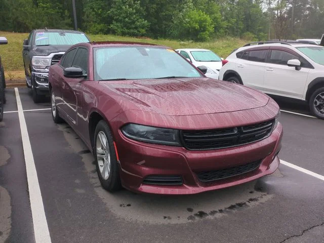 Used 2023 Red Dodge SXT image 6