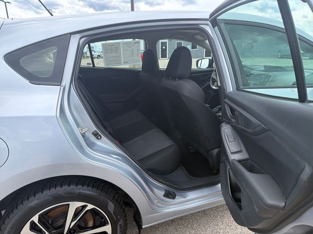 Used 2020 Silver Subaru Base image 19