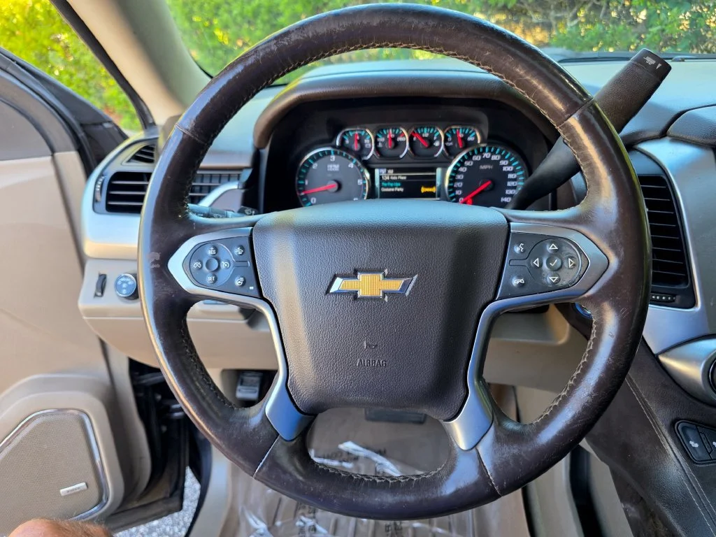 Used 2015 TUNGSTEN METALLIC Chevrolet LT image 21