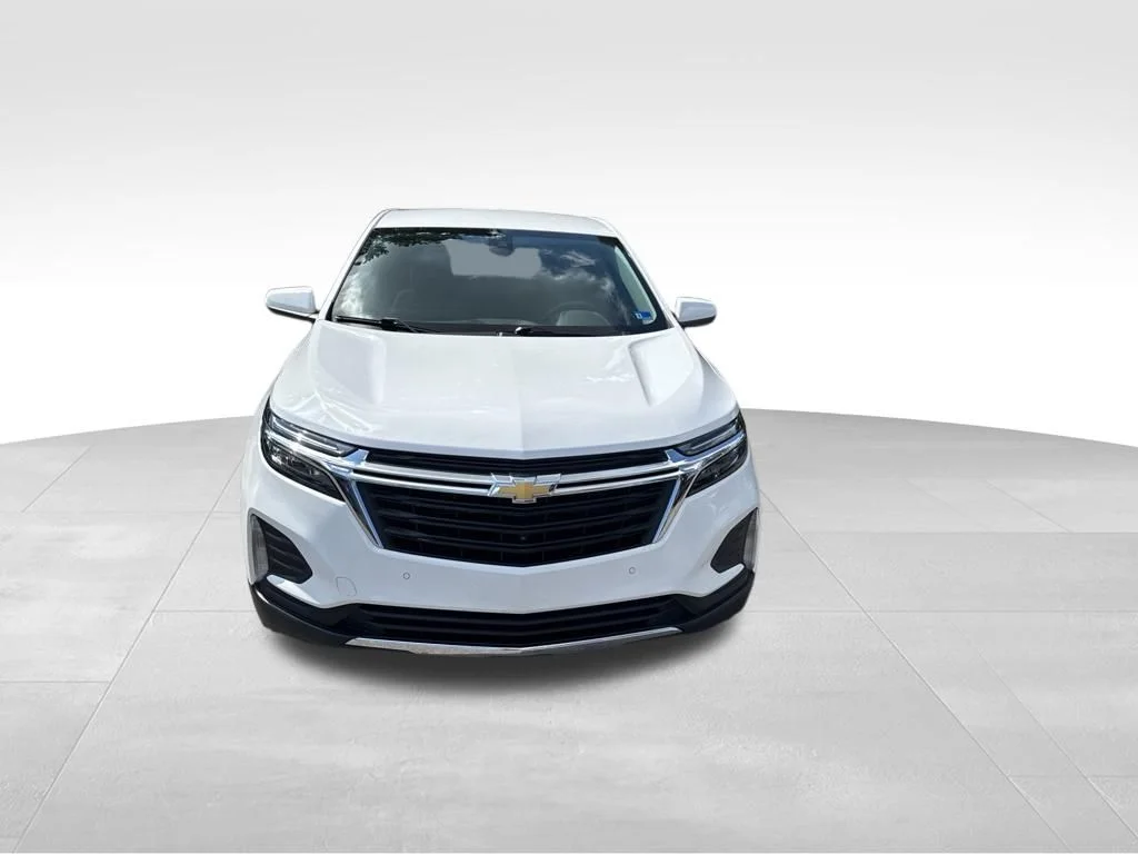 Used 2023 White Chevrolet LT image 9