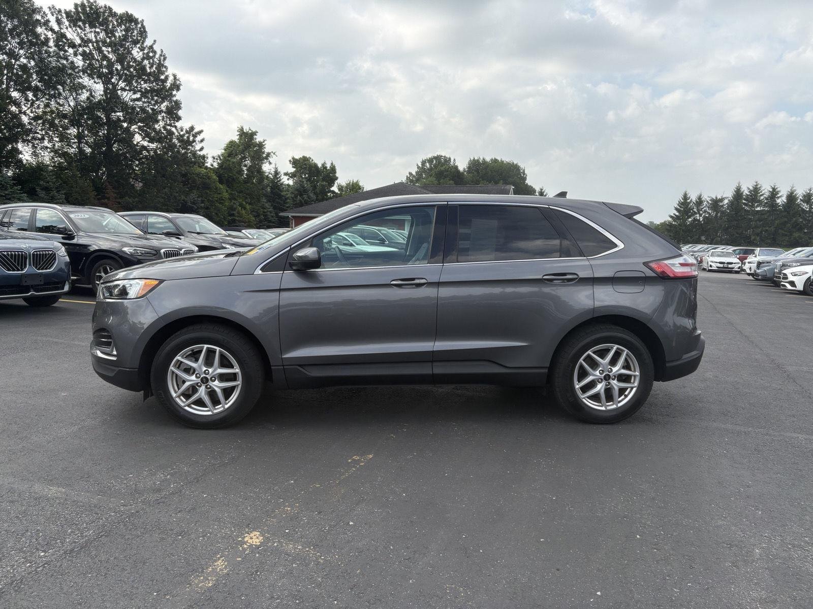 Used 2023 Carbonized Gray Ford SEL image 4