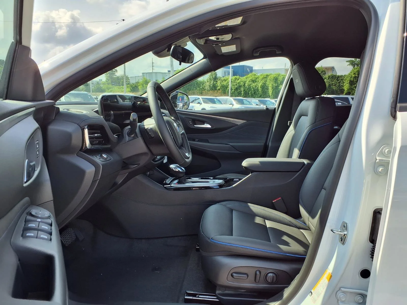 2026 Buick Envista Sport Touring - Photo 15