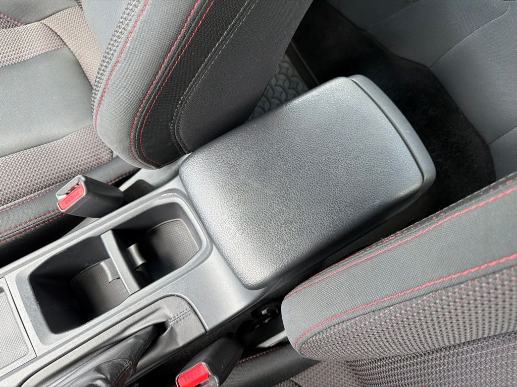 Used 2024 Ice Silver Metallic Subaru Premium image 25