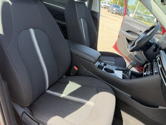 Certified Used 2025 Red Hyundai SE image 28