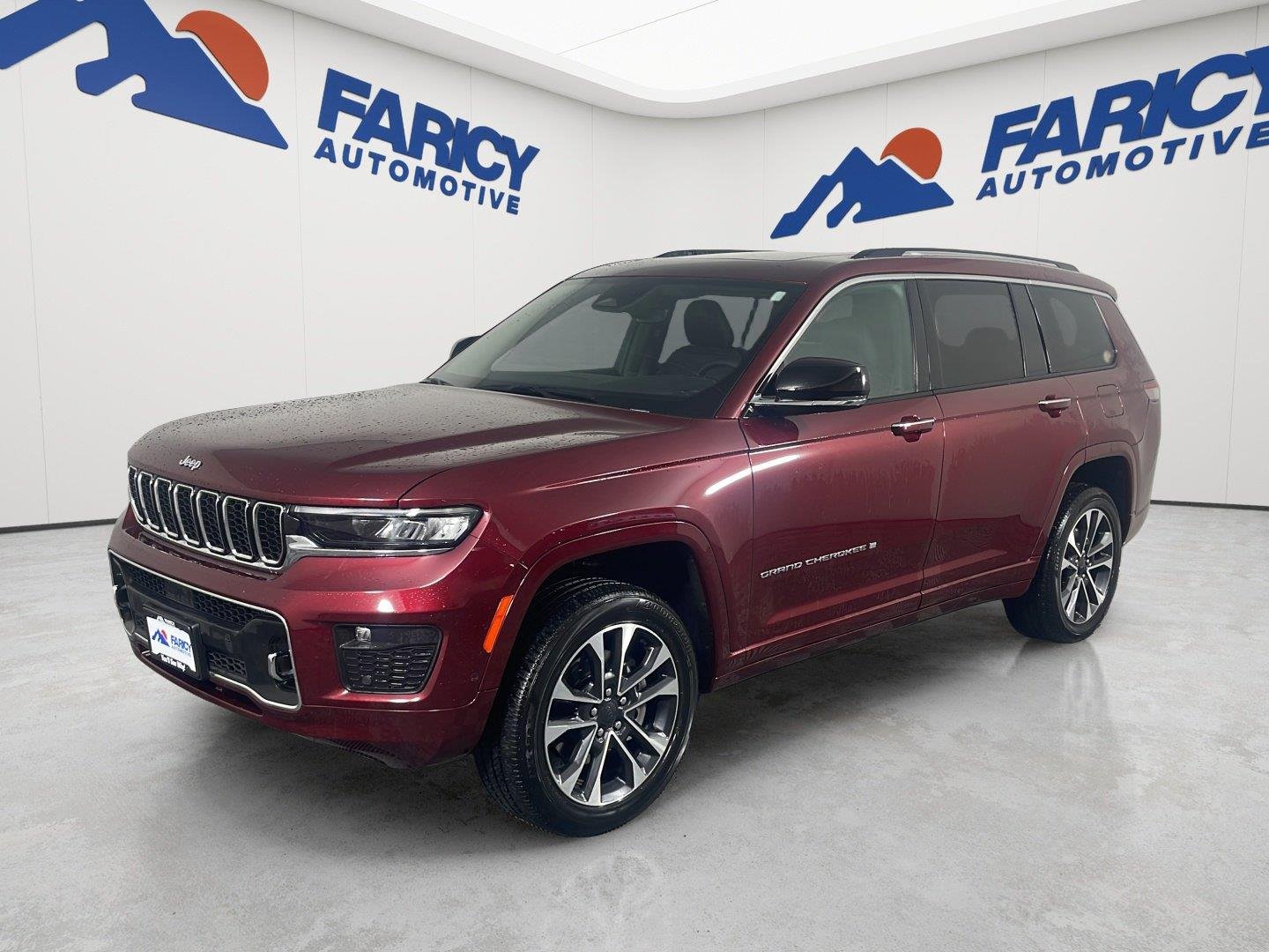 Used 2024 Velvet Red Pearlcoat Jeep Overland image 1