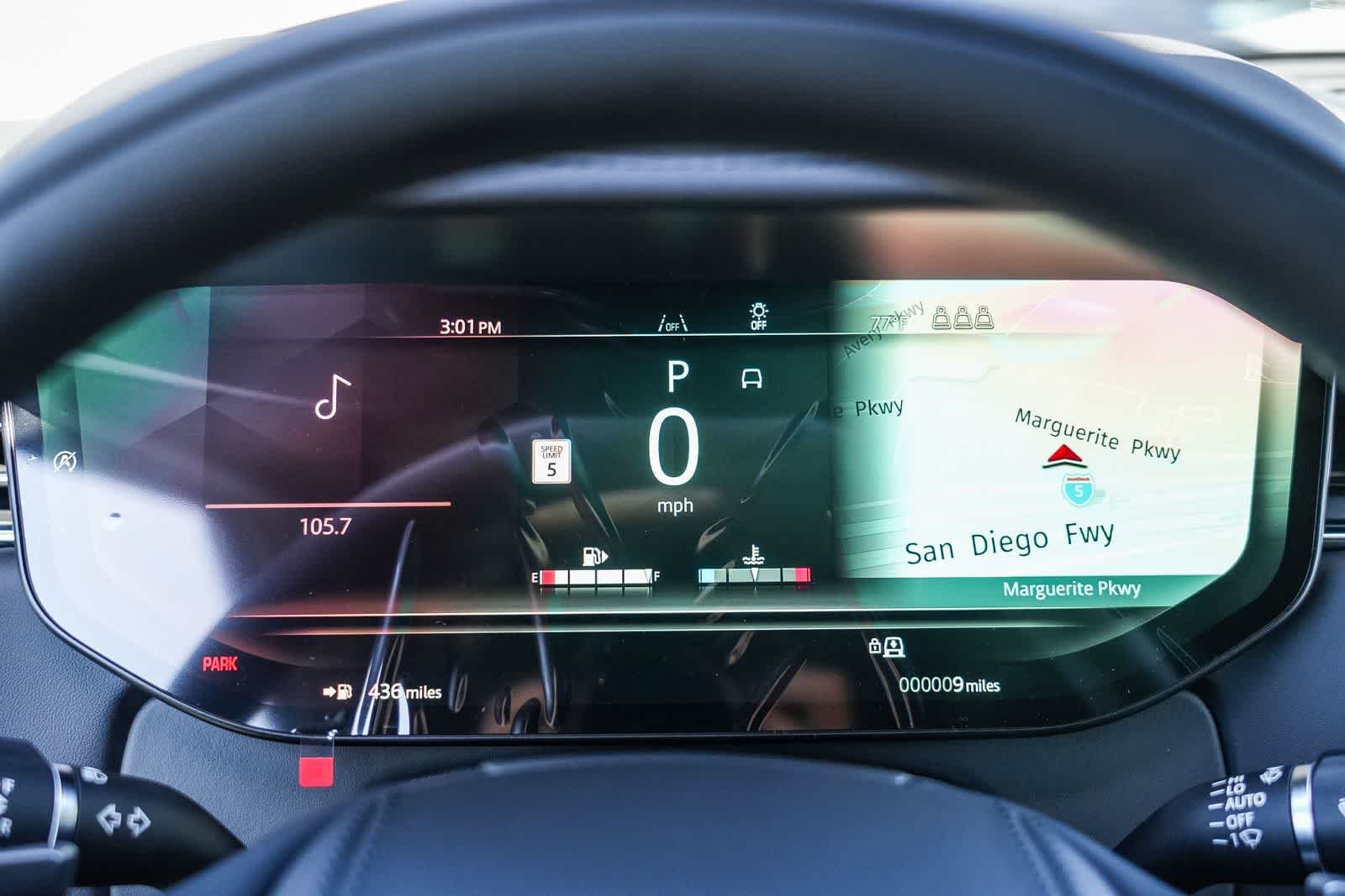 New 2026 Santorini Black Land Rover SE image 23