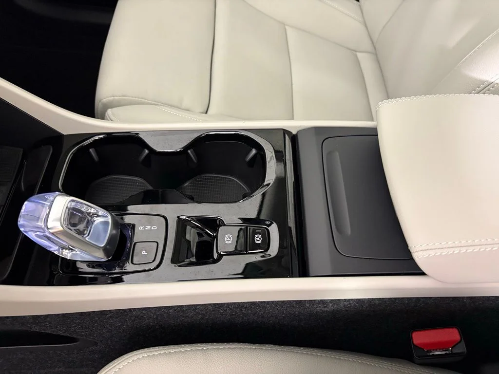 New 2026 Aurora Blue Volvo Ultra image 34