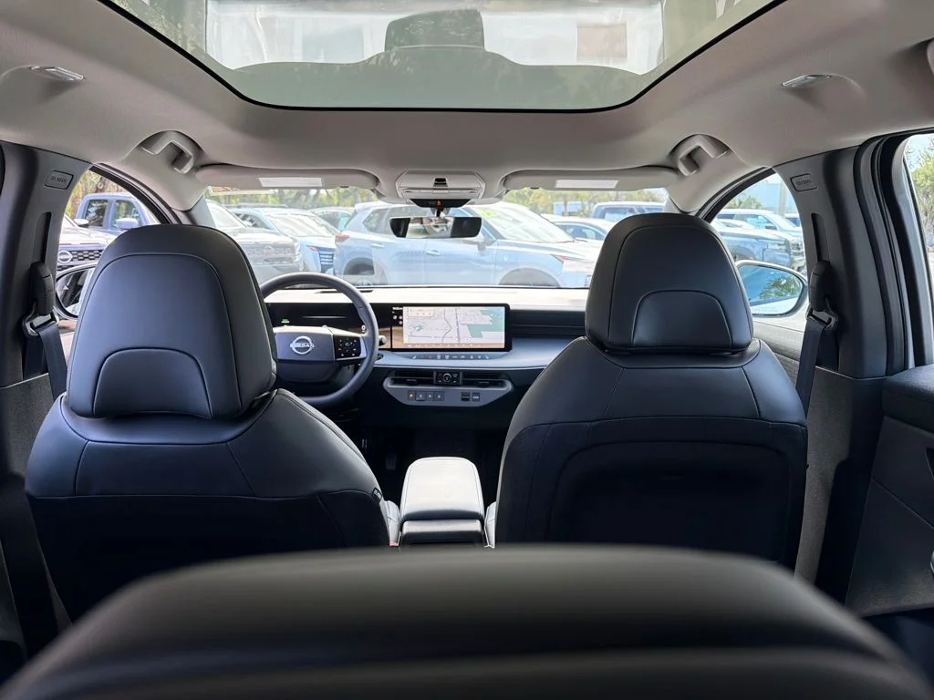 New 2026 White Nissan PLATINUM+ image 33