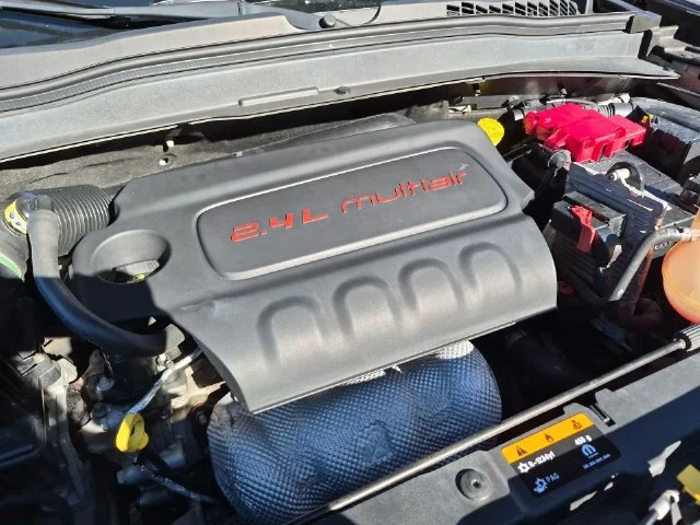 Used 2018 Gray Jeep Sport image 25